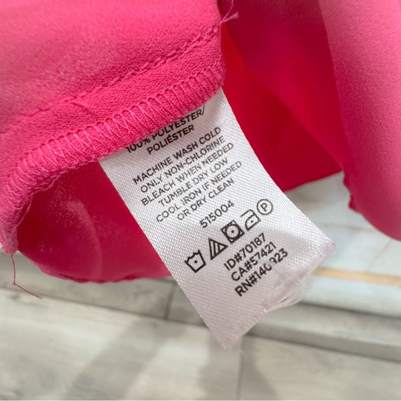 Loft hot pink cutout back ruffle/ flounce top ❤️ - Picture 6 of 6